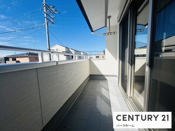 栗東市川辺の中古一戸建て(バルコニー)