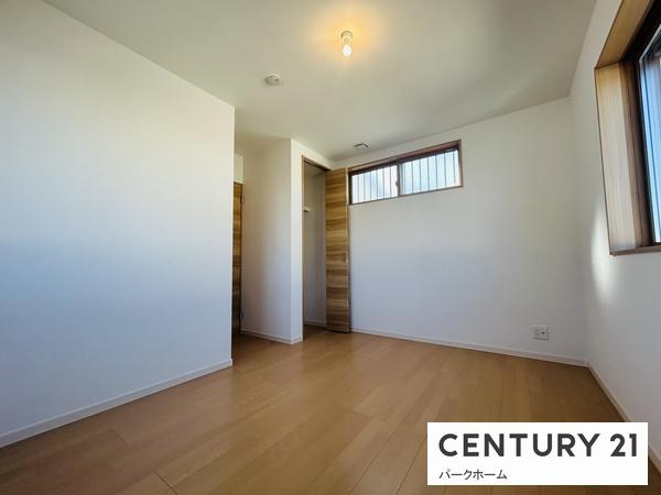 栗東市川辺の中古一戸建て(洋室)