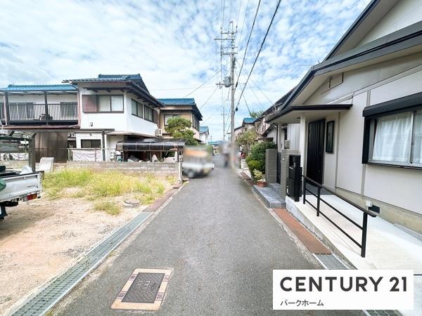 大津市竜が丘の土地(前面道路含む現地写真)
