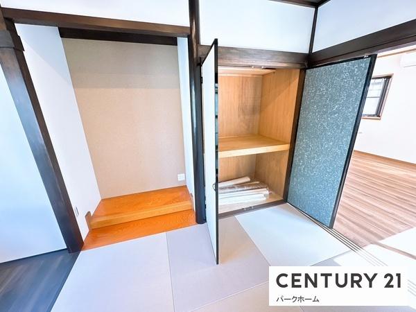 栗東市小平井3丁目の中古一戸建て(収納)