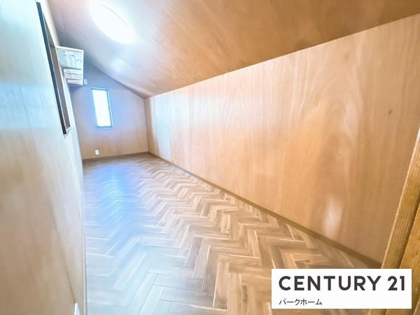 栗東市小平井3丁目の中古一戸建て(収納)