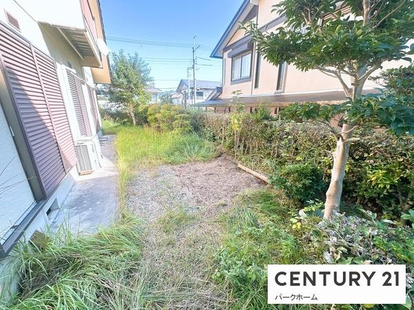 草津市桜ケ丘5丁目の中古一戸建て(庭)