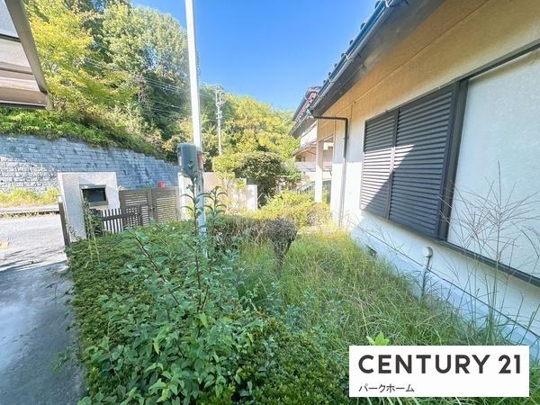 草津市桜ケ丘5丁目の中古一戸建て(庭)
