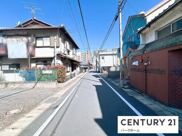 新築一戸建 1号棟 全2区画 第1期(前面道路含む現地写真)