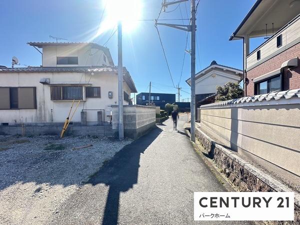 栗東市綣7丁目の土地(前面道路含む現地写真)