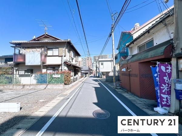 新築一戸建 2号棟 全2区画 第1期(前面道路含む現地写真)
