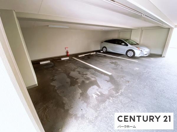 アメニティ石山2(駐車場)