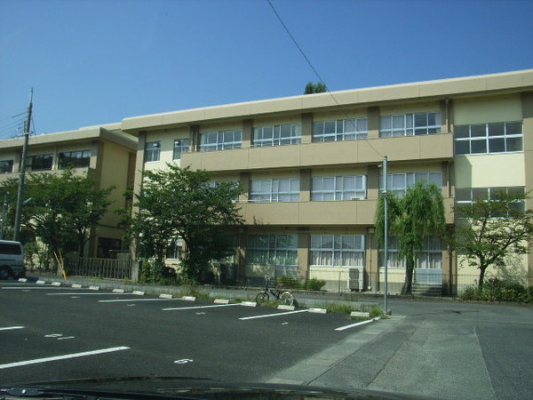 守山市吉身6丁目の土地(守山市立吉身小学校)