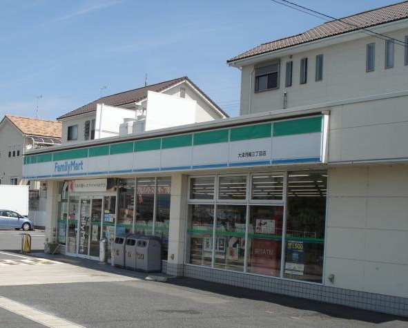 大津市月輪３丁目の中古一戸建て(ファミリーマート大津月輪3丁目店)