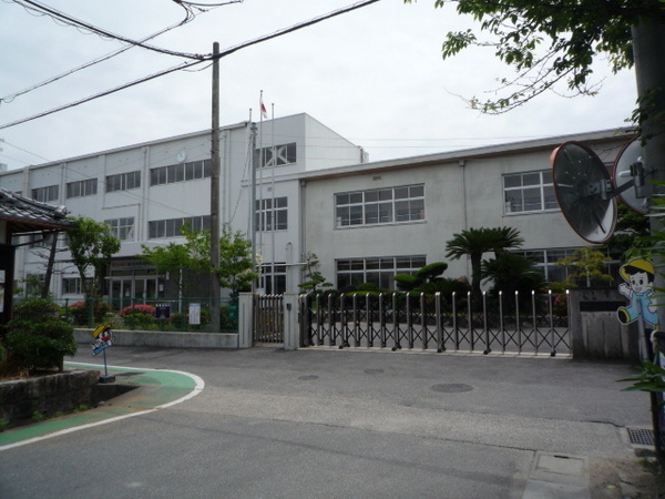 草津市下笠町の中古一戸建て(草津市立笠縫小学校)