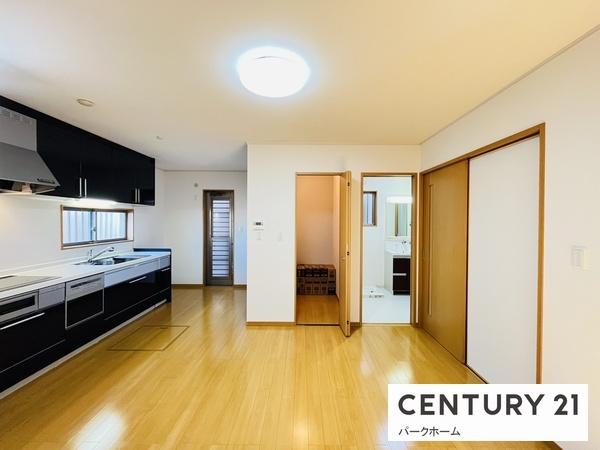 栗東市安養寺３丁目の中古一戸建て