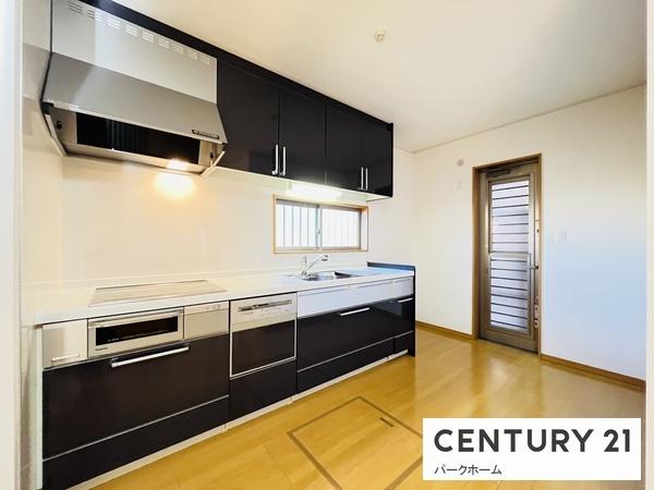 栗東市安養寺３丁目の中古一戸建て