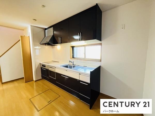 栗東市安養寺３丁目の中古一戸建て