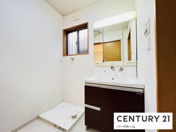 栗東市安養寺３丁目の中古一戸建て