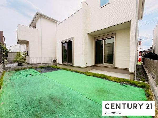 栗東市小平井１丁目の中古一戸建て