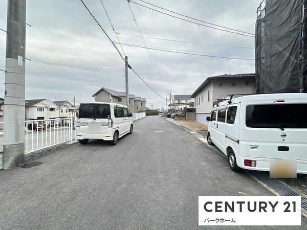 新築一戸建　2号棟　全3区画