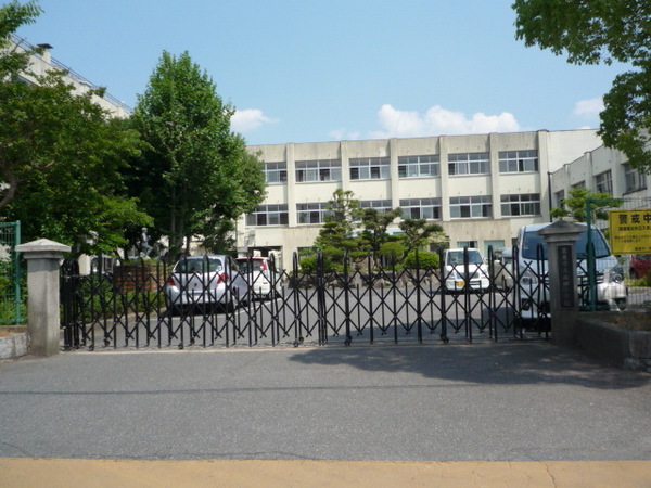 栗東市上鈎の土地(栗東市立治田小学校)