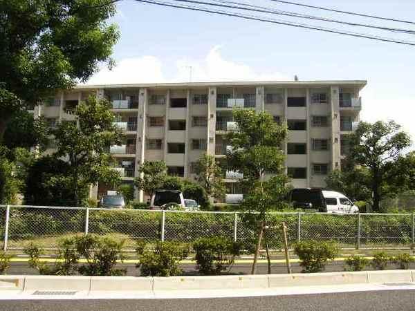 守山駅前東住宅1号棟