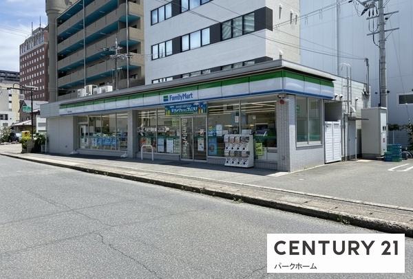 シャルマンコーポ草津(ファミリーマート草津西大路店)