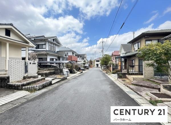 栗東市下戸山の中古一戸建て