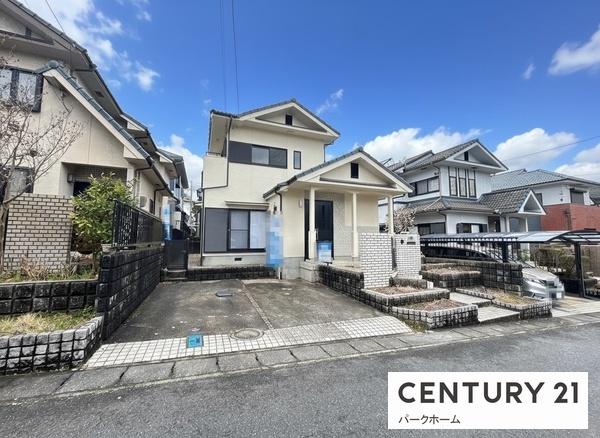 栗東市下戸山の中古一戸建て