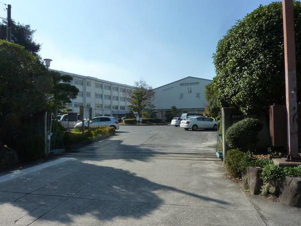 豊田市久岡町2丁目の土地(豊田市立逢妻中学校)