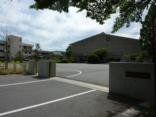 豊田市黒坂町奥山の土地(豊田市立下山中学校)