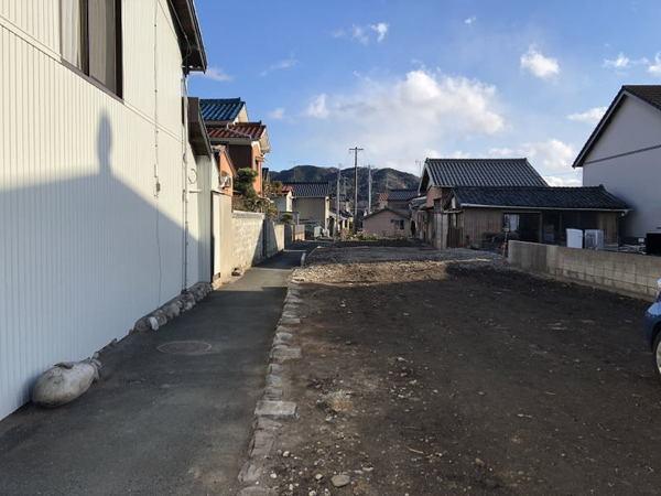 新城市字屋敷の土地
