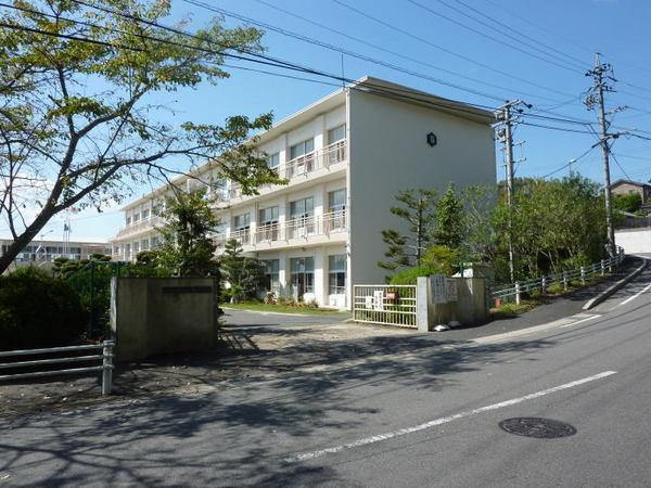 豊田市富田町鹿野末の土地(豊田市立東広瀬小学校)