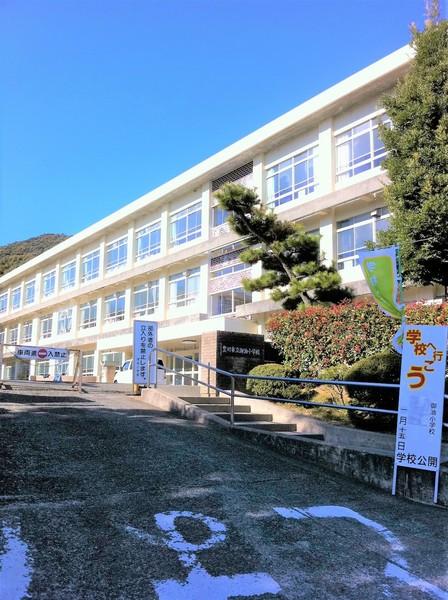 豊川市御油町橋際の土地(豊川市立御油小学校)