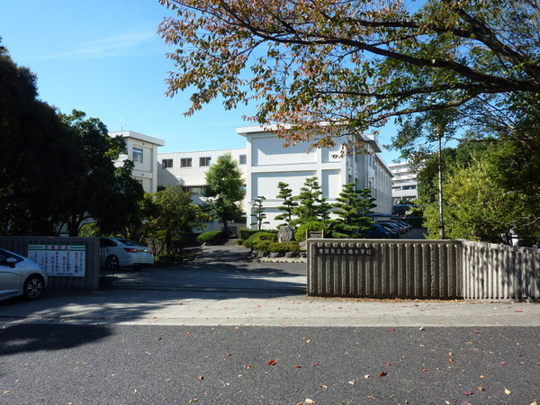 豊田市本町高根の土地(豊田市立土橋小学校)