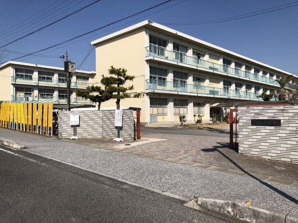 豊田市本町高根の土地(豊田市立竜神中学校)