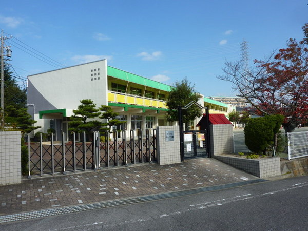 豊田市秋葉町7丁目の中古一戸建て(豊田市立平山こども園)
