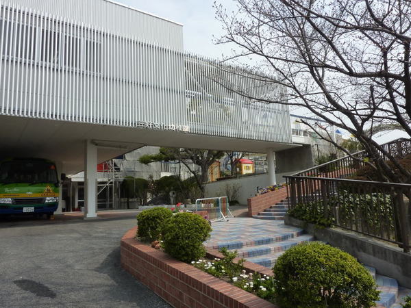 みよし市明知町宝栄の中古一戸建て(三好文化幼稚園)