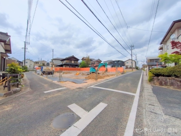 豊田市小坂町１３丁目の新築一戸建