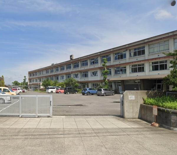 西尾市平口町神明東の新築一戸建(西尾市立福地中学校)