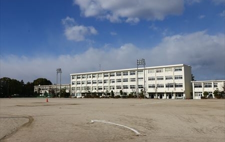 豊田市水源町2丁目の新築一戸建(豊田市立豊南中学校)