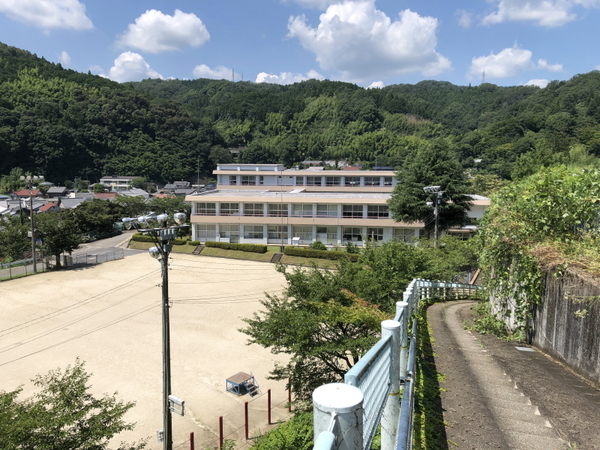 豊田市足助町細洞の中古一戸建て(豊田市立足助小学校)