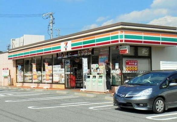中央マンション大門(セブンイレブン岡崎大門駅東店)
