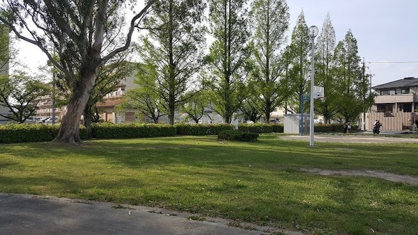 中央マンション大門(三百田公園)