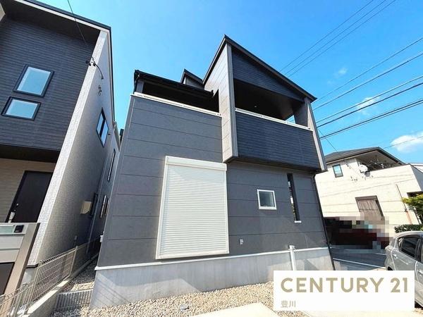 豊田市小坂町１３丁目の新築一戸建