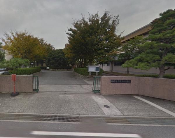 西尾市新渡場町万日の新築一戸建(西尾市立鶴城小学校)