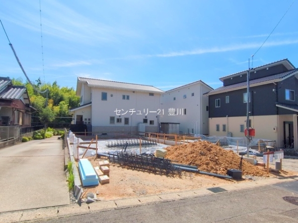 豊田市鴛鴨町中高根の新築一戸建