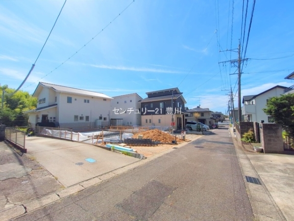 豊田市鴛鴨町中高根の新築一戸建