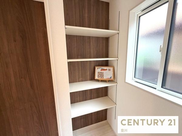 岡崎市羽根町字陣場の新築一戸建(収納)