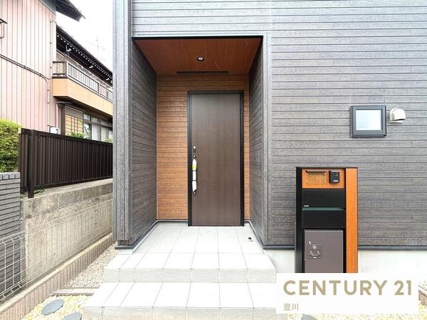 岡崎市羽根町字陣場の新築一戸建(玄関)
