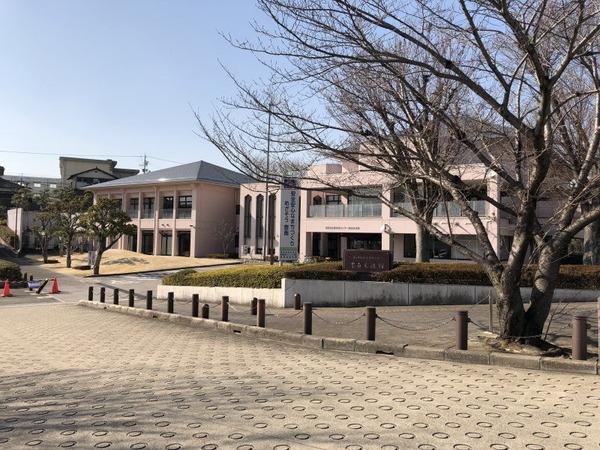 セントビスタ南豊田ウイングヒル　再生マンション(豊南交流館図書室)