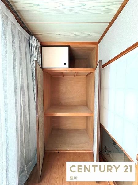 新城市作手高里字ブック田の中古一戸建て