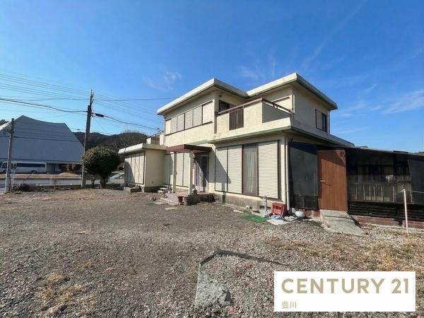 新城市作手高里字ブック田の中古一戸建て