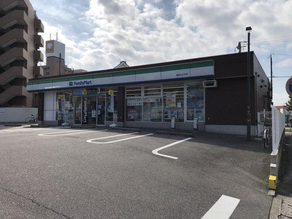 サンポール山之手(ファミリーマート豊田山之手店)
